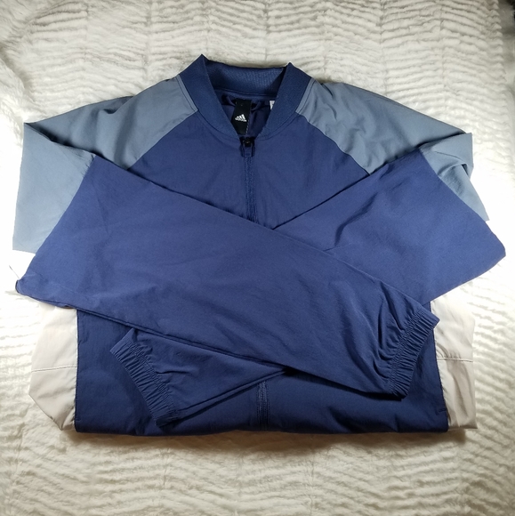 NWT Mens ADIDAS wind breaker/jogger jacket